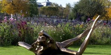 Art et design moderne réunis sur les Champs-Elysées