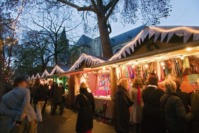 Make the most of Christmas shopping in Paris